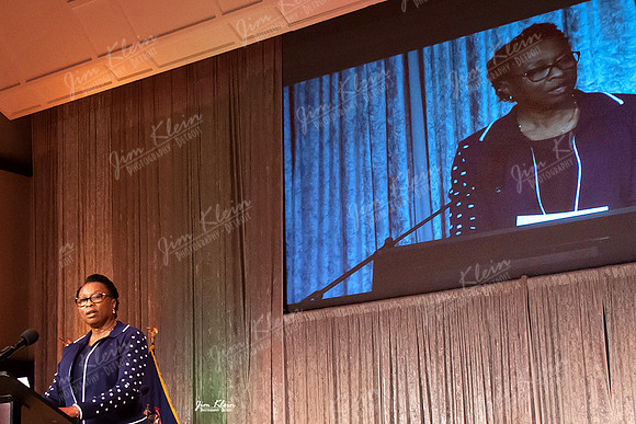 #8591 - Dr. Daphne Ntiri, 2014 Individual Community Leadership Award