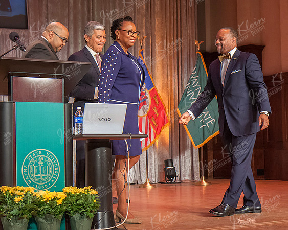 #8581 - Dr. Daphne Ntiri, 2014 Individual Community Leadership Award